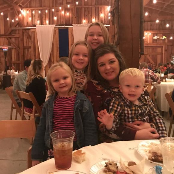 Meet your Posher, Katie - Picture 1 of 1